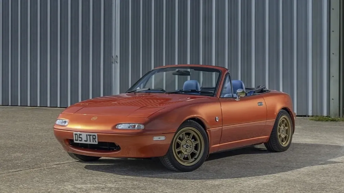 Mazda Miata-Based Rocketeer MXV6 'Analog' Sports Car Is Coming to America